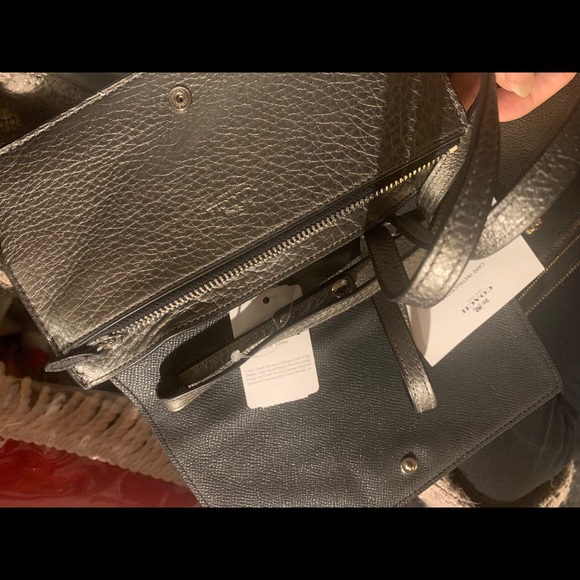 Coach wallet/crossbody - Picture 2 of 6